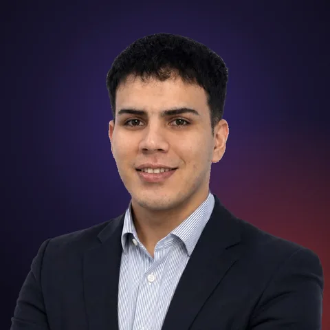 Retrato de Mathias Verón, fundador de KapeDev